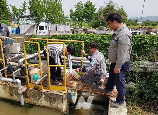 전라남도는 추석 연휴 대기, 폐수 등 환경오염물질 불법 배출행위를 차단하기 위해 산업단지와 미세먼지 다량배출 사업장 등 취약시설 특별감시를 한다