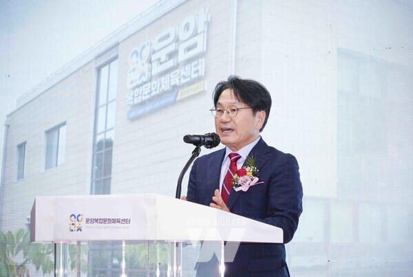 강기정 광주광역시장이 20일 오후 북구 '운암복합문화체육센터 개관식'에 참석해 축사를 하고 있다./광주광역시 제공