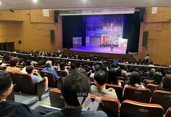 ‘세계 자살 예방의 날’(9월10일)을 기념해 무대에 올린 뮤지컬 ‘메리골드’가 생명의 소중함과 삶의 감사함을 알리며 막을 내렸다.