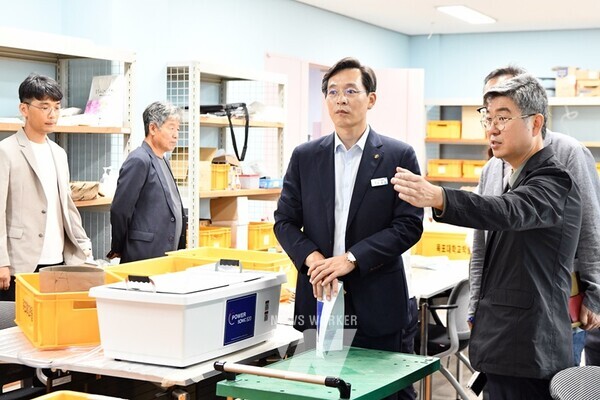 국립목포대학교(총장 송하철)와 영암군(군수 우승희)은 지난 25일(수) 도림캠퍼스 총장실에서 영암 군민의 문화 향유권 확대를 위한 업무 협약을 체결했다