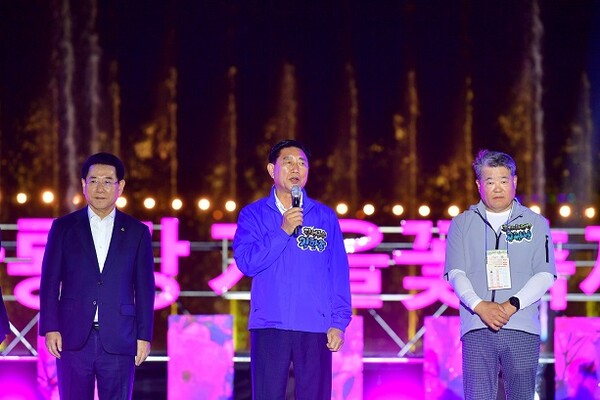 좌측부터 김영록 전남도지사, 김한종 장성군수, 공원석 축제위원장