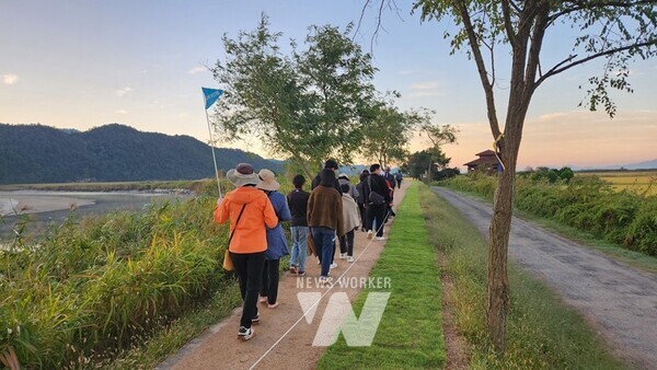 새벽 무진기행 투어