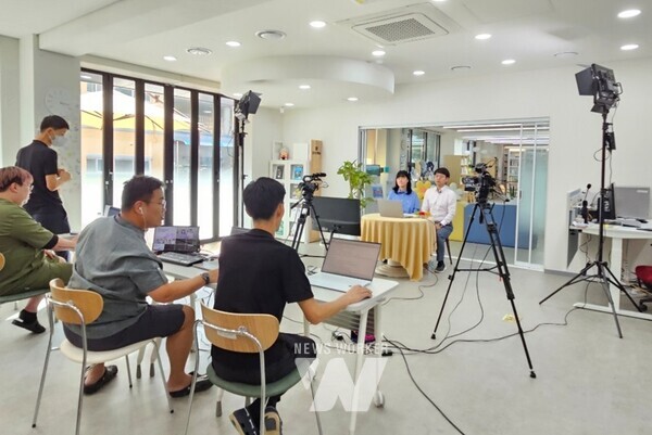 9월 28일~29일 나주고등학교에서 2022 개정 교육과정 교과(군)별 원격연수 촬영이 진행되고 있다.