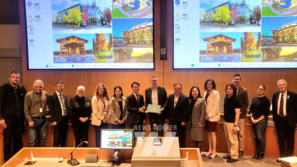 광양시 대표단, 랭리타운쉽 방문해 ‘우호도시’ 체결 위한 기틀 마련 - (랭리타운쉽 시의원 접견)
