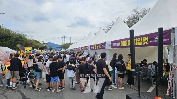 지난 11일부터 13일까지 광양읍 서천변 일원에서 개최된 ‘2024년 광양 드론 페스티벌’이 성황리에 마무리됐다