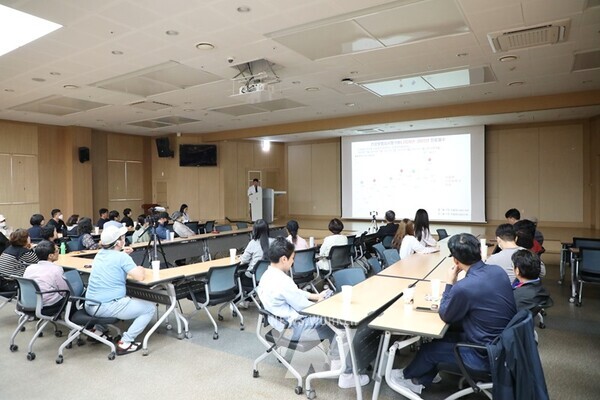 전남대학교병원 신경외과가 지난 10일 모야모야병 환자 및 보호자 60명과 함께 ‘제7회 모야모야 환우모임 따뜻한 동행’ 행사를 열었다.