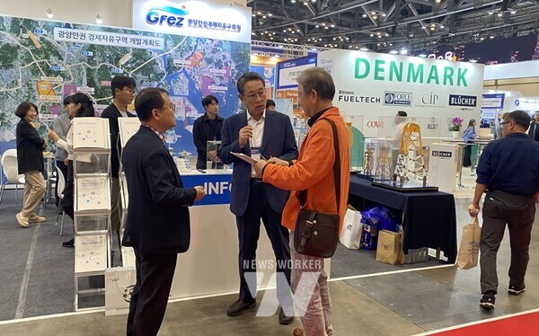 광양만권경제자유구역청(청장 구충곤, 이하 광양경제청)은 16일부터 18일까지 부산 벡스코(BEXCO)에서 열리는 ‘2024 국제해양플랜트전시회(OFFSHORE KOREA 2024)’에 참가해 GFEZ 투자환경을 소개하고 입주기업과 연계한 투자유치 활동을 전개한다