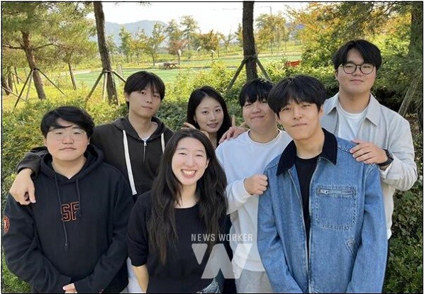 한국에너지공과대학교 학부생 7명(2학년 김건우, 정자윤, 한서진, 1학년 강원용, 김지환, 이상수, 이주희)이 나주시 초등 ESP(English for Specific Purposes) 프로그램에 학부생 보조교사(Teaching Assistance, 이하 TA)로 참여하여 5주간 성공적으로 수업을 이끌었다.