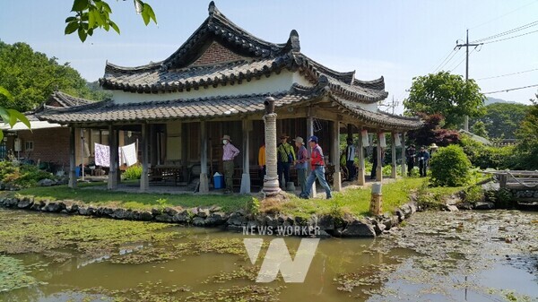 옥산정사 경회루(대동면 옥동마을)