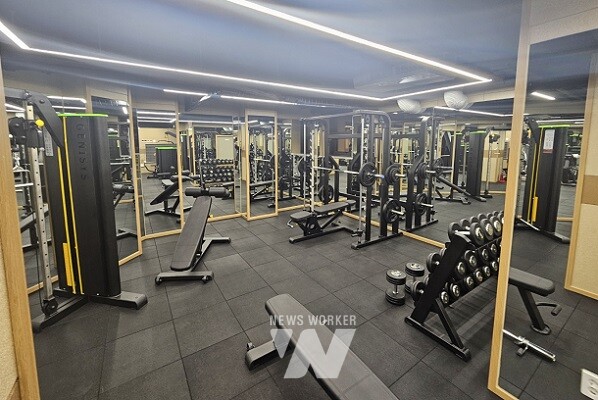 임동 커뮤니티센터 내부 1층 체력단련실
