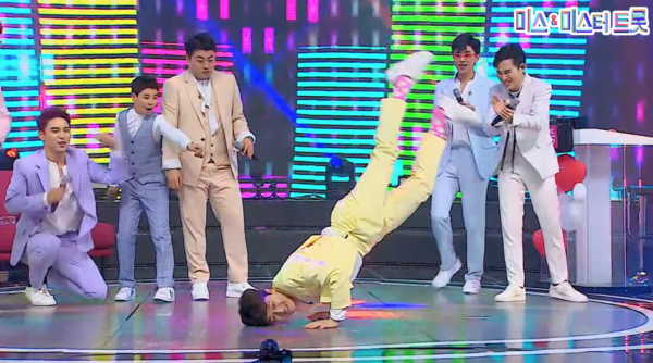 모두를 놀라게 한 이찬원의 댄스 [사진=미스 앤 미스터 트롯]