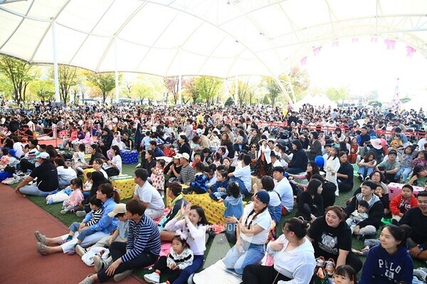 전남 곡성에서 열린 ‘제24회 곡성심청어린이대축제’가 지난 27일 성황리에 막을 내렸다