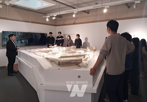 광주시 광산구(구청장 박병규)가 시민, 공직자를 위한 행복교실을 진행했다.