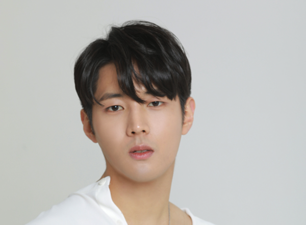 '현역가왕2'의 흥행을 책임질 것으로 보이는 김중연 [사진=브이엘엔터테인먼트]