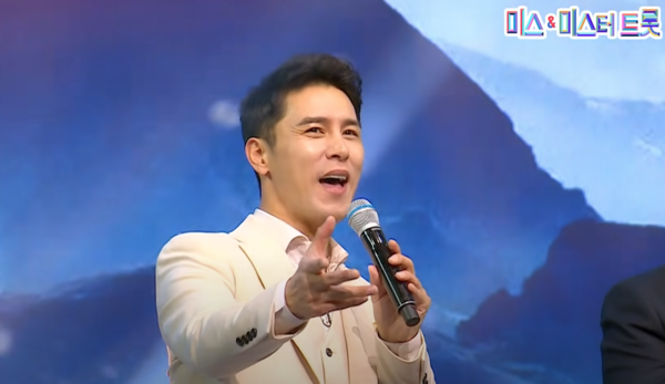 '미스터트롯3' 마스터 진의 맏형으로 활약할 장민호 [사진=미스 앤 미스터 트롯]