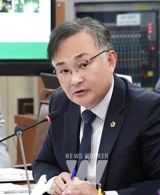 발언하는 조옥현 도의원(더불어민주당, 목포2)