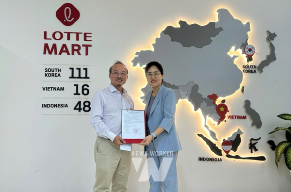 전남테크노파크(원장 오익현)는 전남 지역혁신클러스터사업에서 태양광 전문기업 ㈜더드림글로벌(대표 윤춘이)이 베트남에서 2MW 규모 태양광 발전 프로젝트를 수주했다