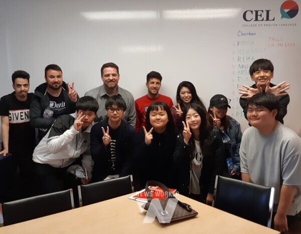 곡성군미래교육재단은 곡성고등학교와 옥과고등학교에 진학을 앞둔 30명의 예비 고등학생을 대상으로 내년 2월을 목표로 3주간의 글로벌 캠프 준비에 박차를 가하고 있다.