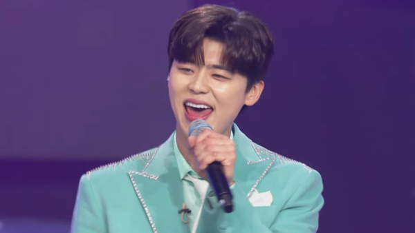 '선녀와 나무꾼'을 들려주는 박지현 [사진=미스 앤 미스터 트롯]