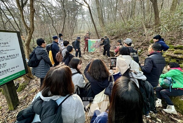 광주시가 야외 교과서인 무등산권 세계지질공원의 가치를 널리 알리기 위해 운영하고 있는 지질공원 동행해설, 지오스쿨 등 교육프로그램이 인기를 끌고 있다.