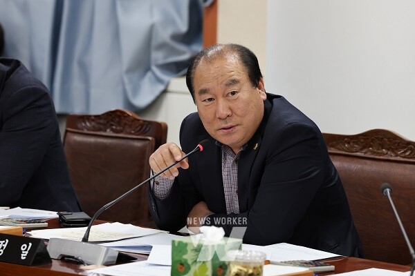 강정일 의원(더불어민주당, 광양2)