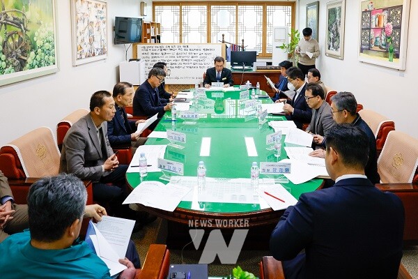 순천시의회 도시건설위원회, 순천시 교통약자의 이동편의 증진 조례 개정 관련 간담회 개최