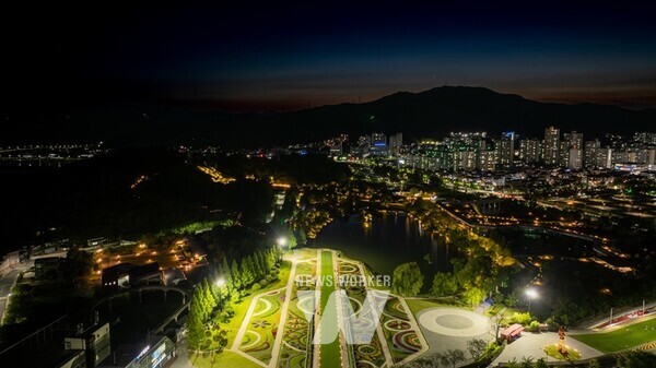 순천만국가정원 스페이스허브 야경