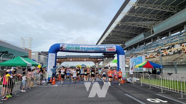 전남 영암군(군수 우승희)이 이달 8일 영암F1경주장에서 ‘영암모터피아 F1 전국 마라톤대회’를 개최한다