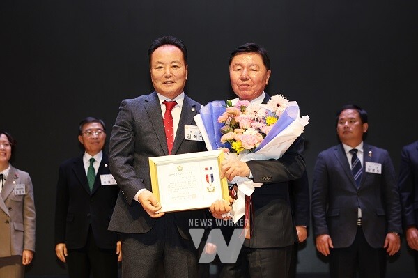 화순군의회 오형열 의장, 대한민국지방의정봉사상 수상