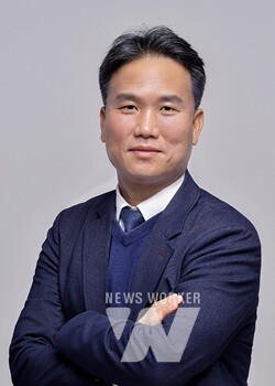 IBS 상대론적 레이저과학 연구단장에 선임된 GIST 물리·광과학과 김경택 교수