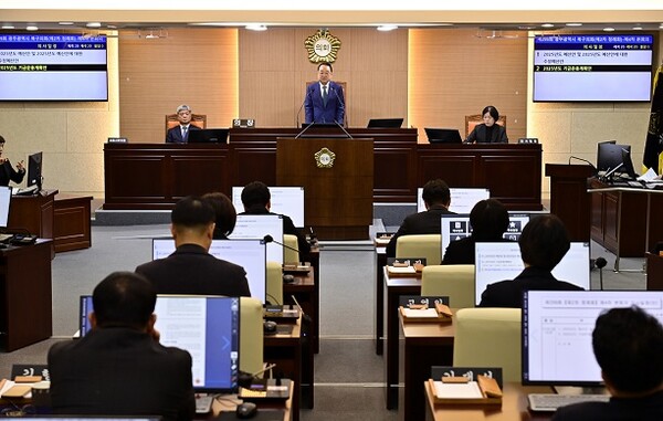 광주 북구의회가 지난 20일 제299회 제2차 정례회 제4차 본회의를 끝으로 2024년도 의사일정을 마무리했다.