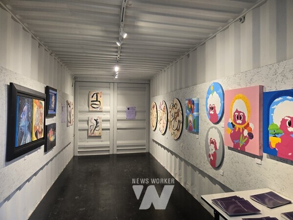 치앙마이 청년작가 전시회