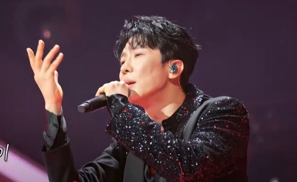 '현역가왕2' 6회 에이스전에서 승리한 에녹 [사진=MBN MUSIC]