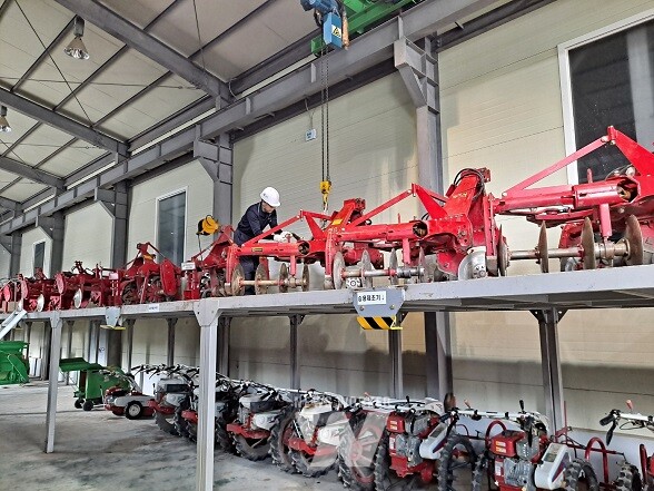 보성군, 농기계 임대료 50% 감면 기간 연장_보성 관내에 주소를 두고 있거나 경작지를 등록하고 있는 농업인들은 70종 544대의 임대 농기계를 임대료 절반 값에 이용할 수 있다.