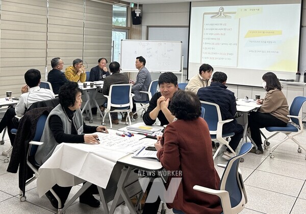 광주광역시농업기술센터는 지역 농업인의 전문성과 자긍심을 높이기 위한 ‘농업인 강사 양성교육’에 참여할 교육생을 오는 20일부터 모집한다.