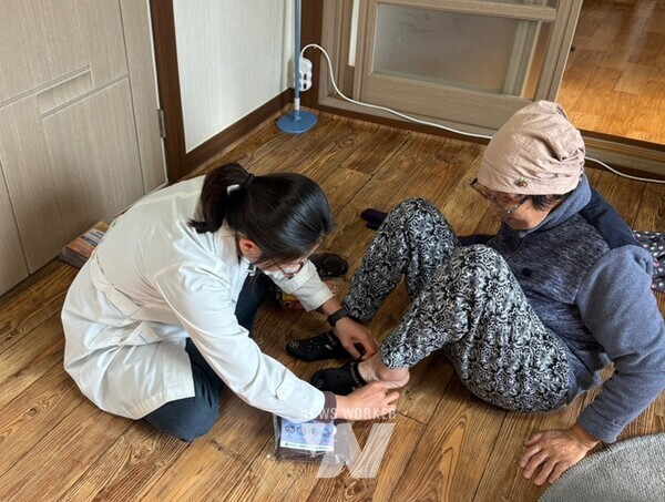 장성군보건소는 지난해 12월부터 한파 대비 취약주민 관리의 일환으로 ‘건강지킴이’를 지정‧운영 중이다.