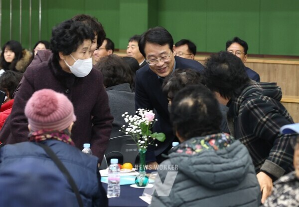 군민과의 대화 ‘반값여행과 축제 필요성’ 공감