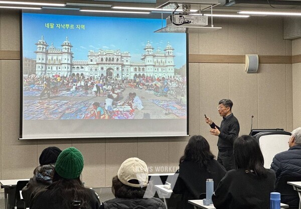 국립아시아문화전당(ACC, 전당장 직무대리 김상욱)이 (재)호남문화재연구원(이사장 임영진), (재)아시아인문재단(이사장 김성종), 광주일보사(대표 김여송)와 손잡고 ‘아시아박물관산책’ 여섯 번째 강좌를 ACC 아시아문화박물관 문화교육실4에서 개최한다