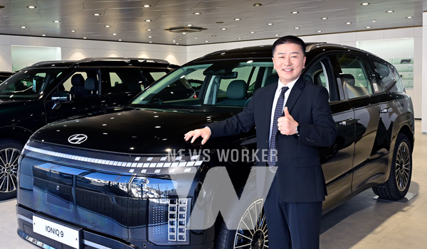 2024년 전국 승용 최다 판매 직원에 선정된 현대차 대전지점 김기양 영업이사