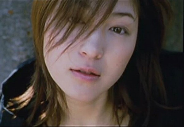 히로스에 료코에 국민 첫사랑 타이틀을 붙여준 '연애사진' [사진=영화 '연애사진' 스틸]