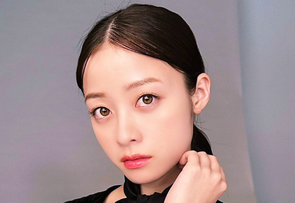 천년돌로 유명한 가수 겸 배우 하시모토 칸나 [사진=하시모토 칸나 인스타그램]