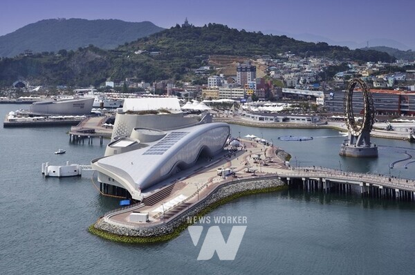 국립현대미술관 분관 후보지로 주목받고 있는 여수세계박람회장 주제관