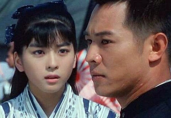 1990년대 인기를 끈 영화 '이연걸의 정무문'. 여주인공을 연기한 배우가 나카야마 미호의 여동생 나카야마 시노부다. [사진=영화 '이연걸의 정무문' 스틸]