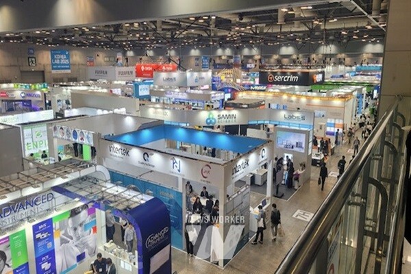 고양 킨텍스서 열린 ‘제15회 국제의약품·바이오 산업전’ 참가