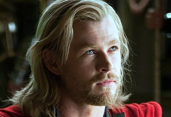 마블 인기 시리즈 '토르'의 1~4편 주인공을 맡아온 크리스 헴스워스 [사진=영화 '토르 천둥의 신' 스틸]