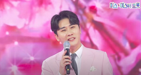 가수 영탁 [사진=미스 앤 미스터 트롯]