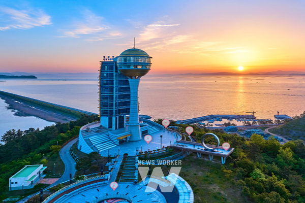 장흥군은 수도권 관광객 유치를 위해 전남창조경제혁신센터, GS홈쇼핑-롯데투어와 협업하여 관광상품을 판매한다