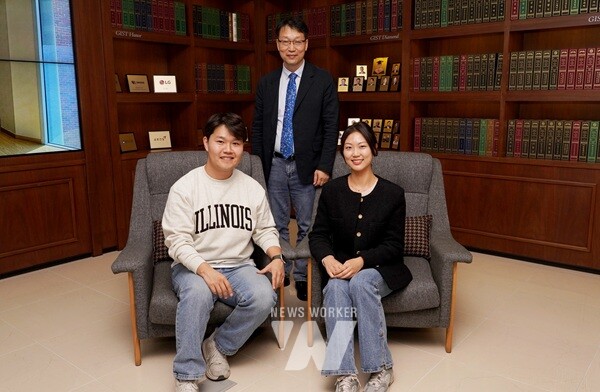 (왼쪽부터) GIST 최민준 박사(현 UIUC), 이재영 교수, 배수안 박사