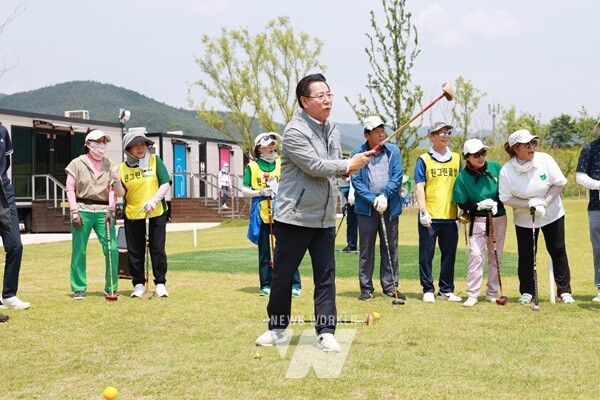 김영록 전남도지사 파크골프 시타