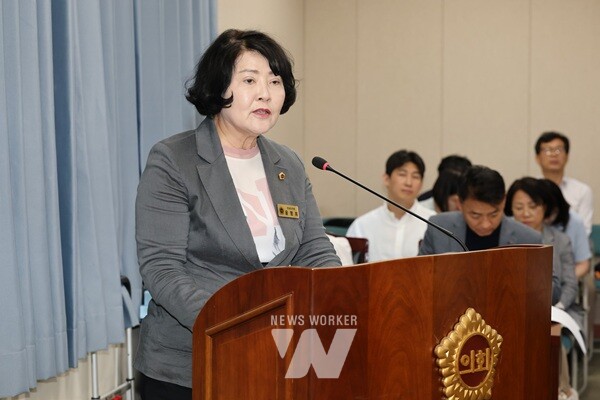 전남도의회 윤명희 경제관광문화위원장(더불어민주당, 장흥2)